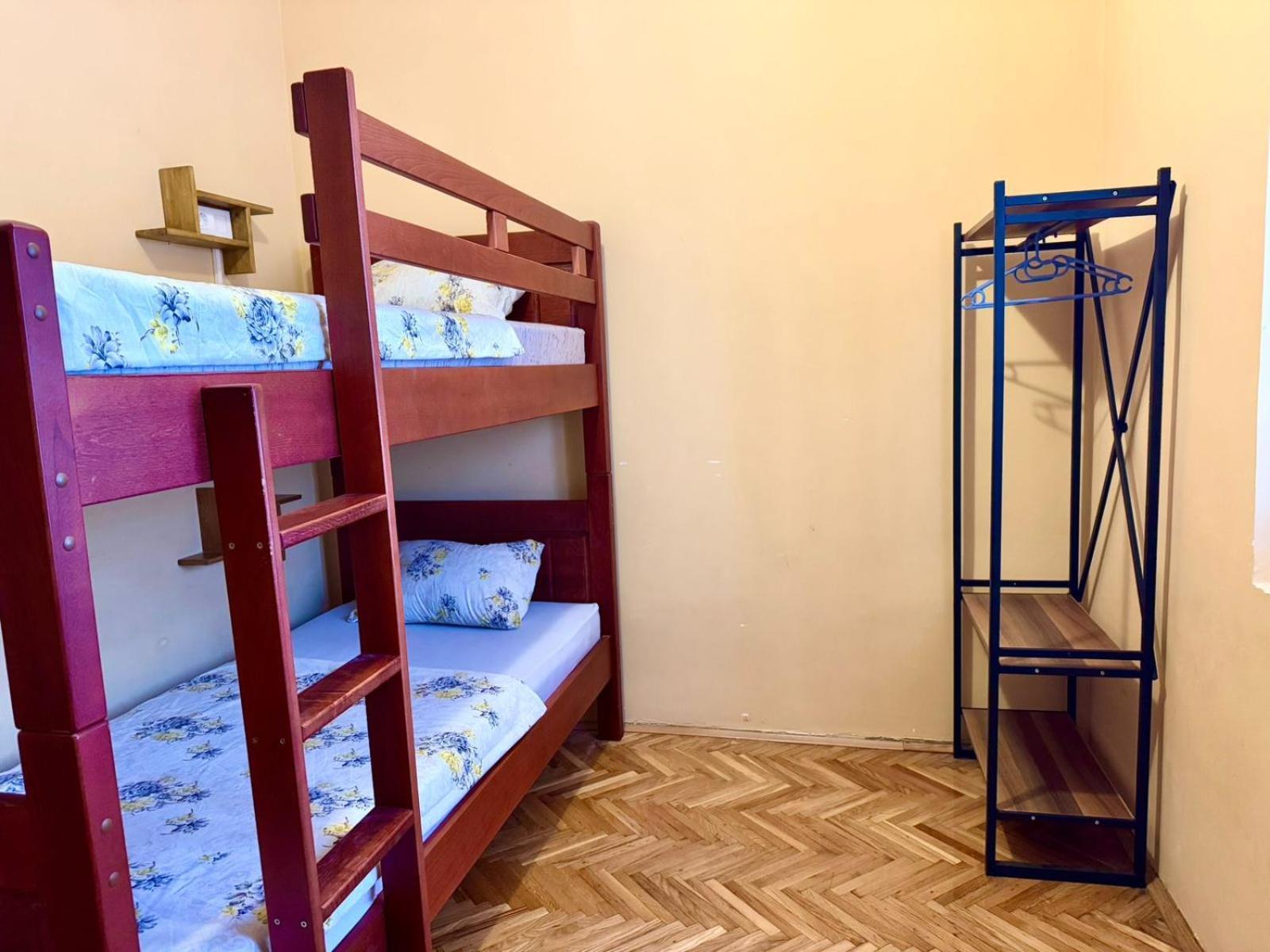 Kotorhostelito Bagian luar foto