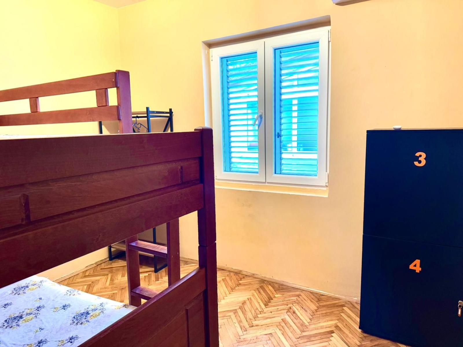 Kotorhostelito Bagian luar foto